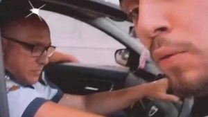 Ce a făcut Fulgy după criza de plâns de la TV. A oprit doi polițiști pe stradă „Să moară familia mea de nu…”