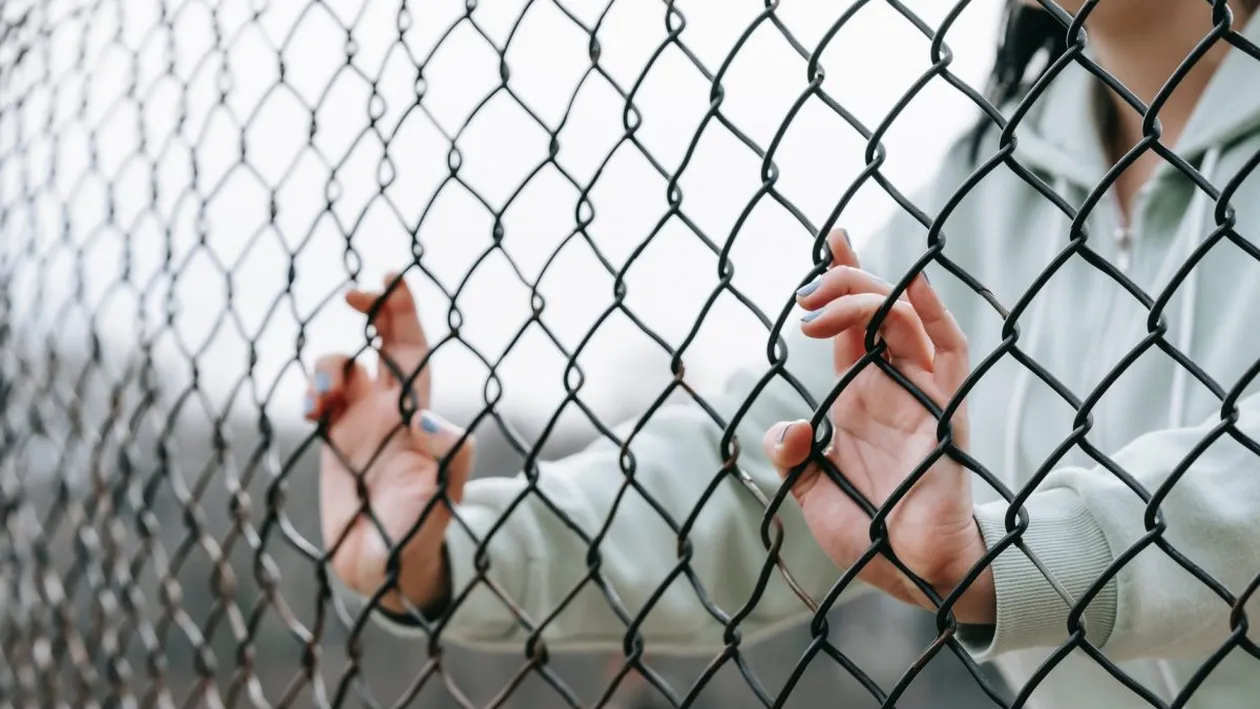 O nouă condamnare pentru tânăra de origine lituaniană care și-a omorât fetița de doar două luni, la Stoenești