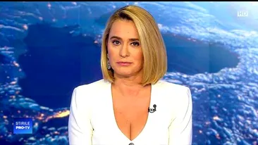 O recunoști? Imagini rare cu Andreea Esca, de la debutul în televiziune. Cum arăta știrista de la Pro TV, la 19 ani. FOTO