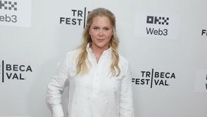 Amy Schumer, salvată de simțul umorului în toiul divorțului: „Stați la rând, băieți!”