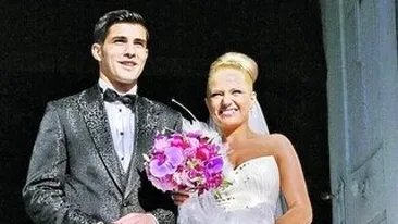 Au sarbatorit dupa traditia sarbeasca. Nunta de 100.000 de euro pentru Luchin