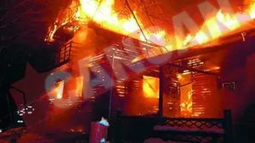 Patru cabane din statiunea Straja din Valea Jiului au fost distruse intr-un incendiu!