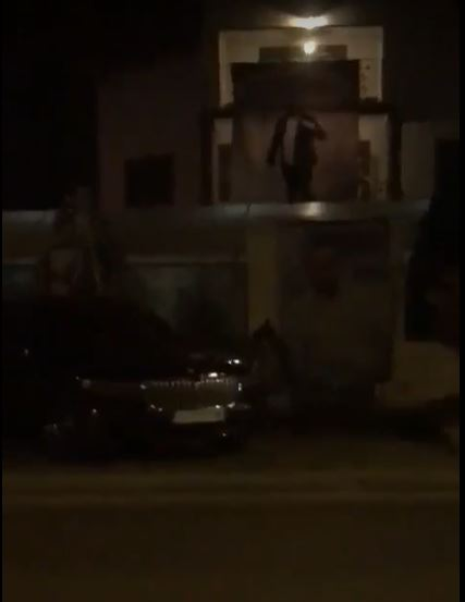 VIDEO / Ce s-a întâmplat la miezul nopţii la casa lui Emi Pian! Cei care au venit la priveghi au rămas înmărmuriţi