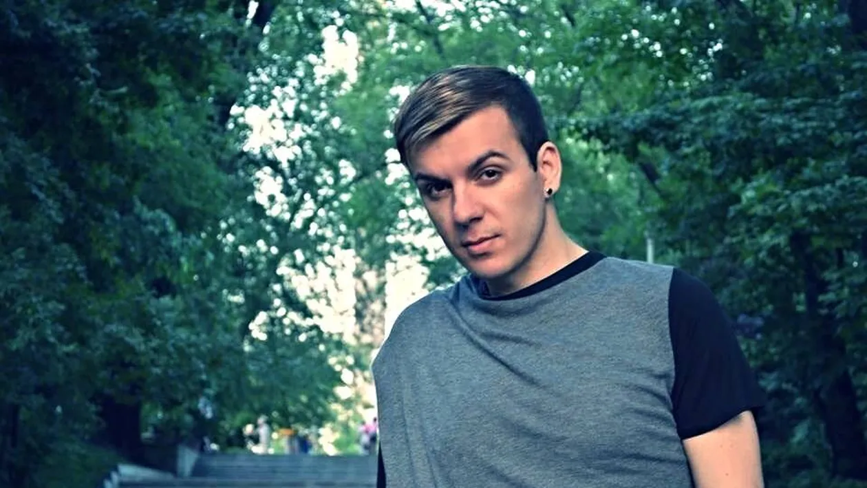 Keky a dat iama in magazinele cu farduri! Vezi ce a facut acolo cantaretul pe tocuri!