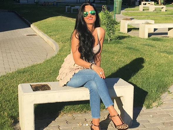 Carmina, fiica lui Liviu Vârciu, mesaj sfâşietor pentru mama ei! Dureros ce i-a spus chiar de ziua ei: ”Cuvintele sunt scrum ieftin! Povara pe care ai trait-o pana acum, te-a ofilit!”