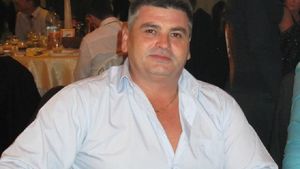 Doliu în lumea muzicii de petrecere! Un artist iubit a murit subit