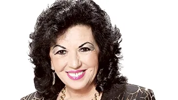 Carmen Harra, despre viata ei: In copilarie n-am avut jucarii si mancam ce apucam