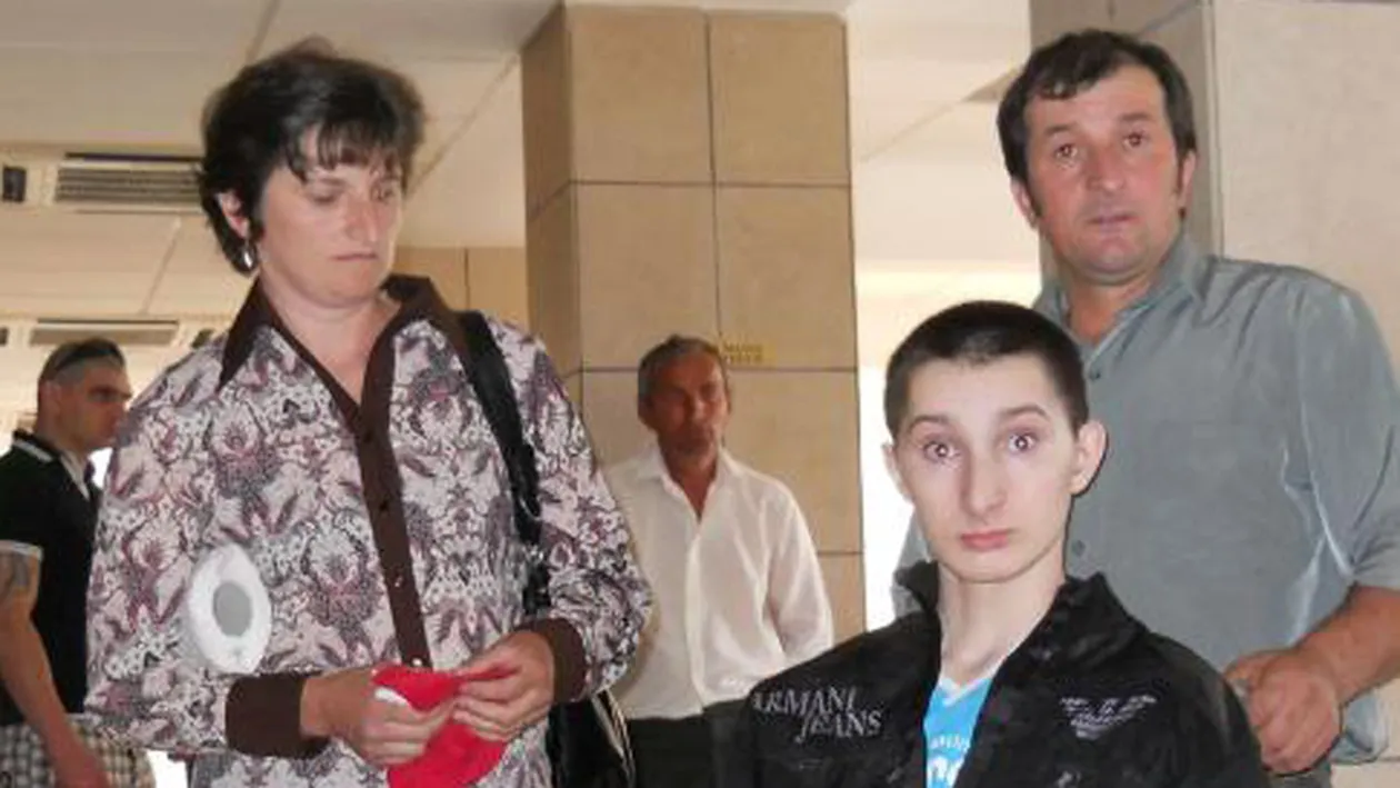 Anuntul-soc facut de familia unui elev mutilat dupa balul de absolvire! Dupa patru ani de agonie, a murit sub ochii parintilor!