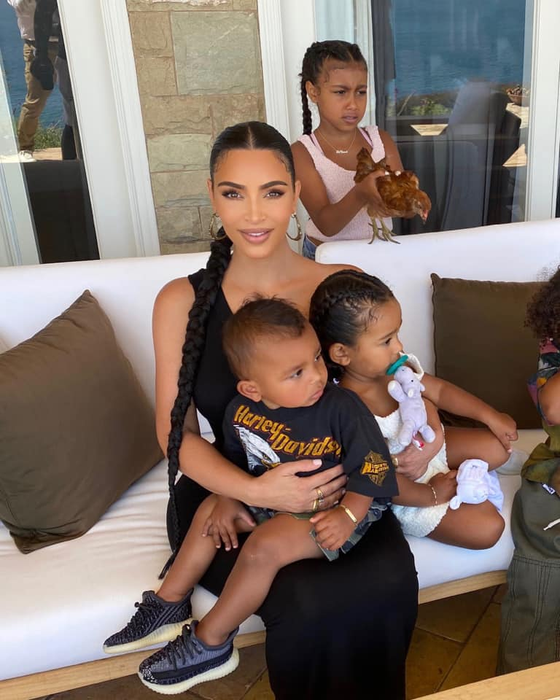 Kim Kardashian a primit o lovitură cruntă din partea lui Kanye West: “Înainte să solicite divorțul, el și-a schimbat numărul”. Decizia incredibilă luată de rapper
