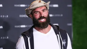 Regele Instagramului, scos pe ușa din dos! Dan Bilzerian spune că tatăl său i-a furat imperiul