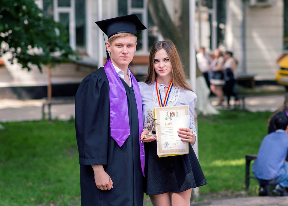 Cine e de fapt Daniela Machidon, sexy-studenta care a luat ultimul golden buzz la Românii au Talent. Ce nu s-a spus la Pro TV