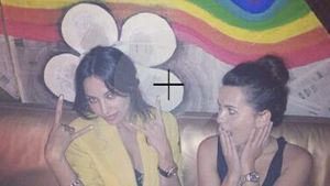 Madalina Ghenea evita sa spuna daca s-a despartit de Gerard Butler, dar o "iubeste" pe Inna. Cantareata: "Madalina Ghenea e sexy"