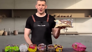 Ai cumpărat cozonaci din supermarket pentru masa de Paște? Din ce sunt făcuți, de fapt, potrivit lui Dragoș Pătraru