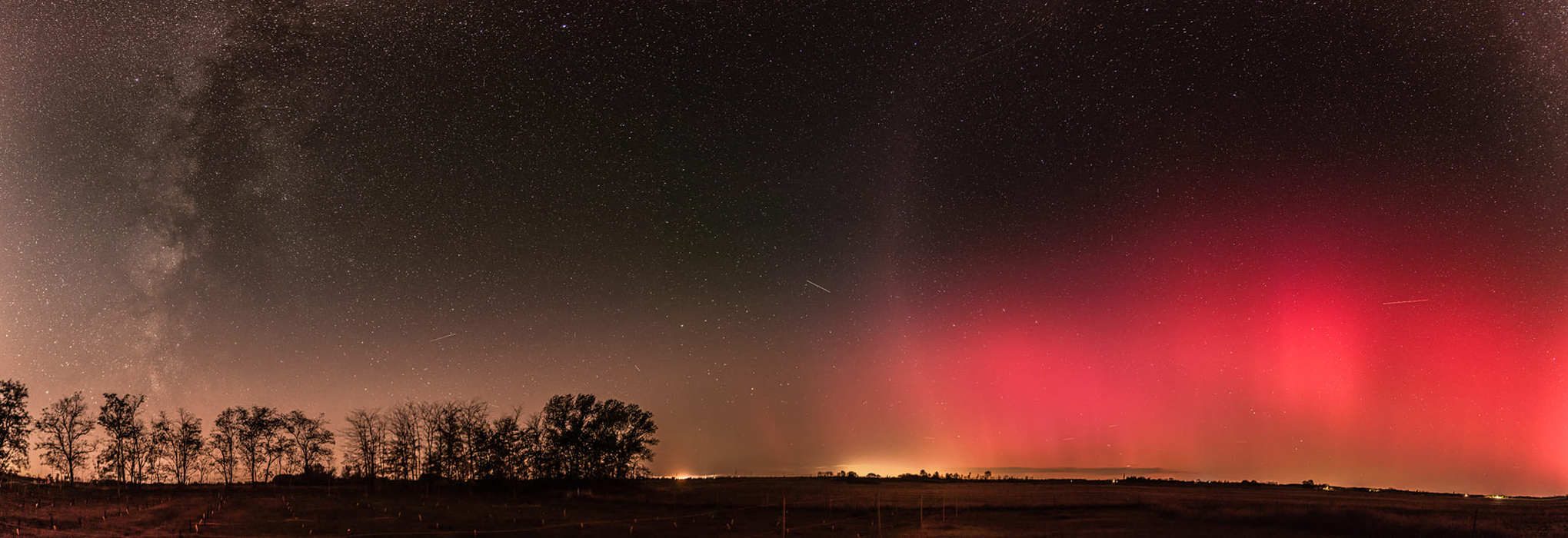 Furtuna geomagnetică de nivel G3 din România a făcut posibil fenomenul rar întâlnit pe teritoriul țării noastre