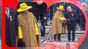 Cine e doamna cu pălărie galbenă, de la parada de 1 Decembrie? Ținută deosebită de Ziua Națională | EXCLUSIV