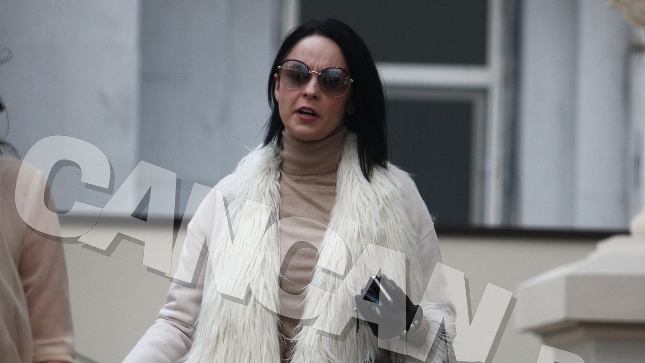 Am fotografiat-o pe ”Zână” la un salon de masaj… thailandez! Pe vremuri, Tuncay o ”răsfăţa” pe Andreea la domiciliu!