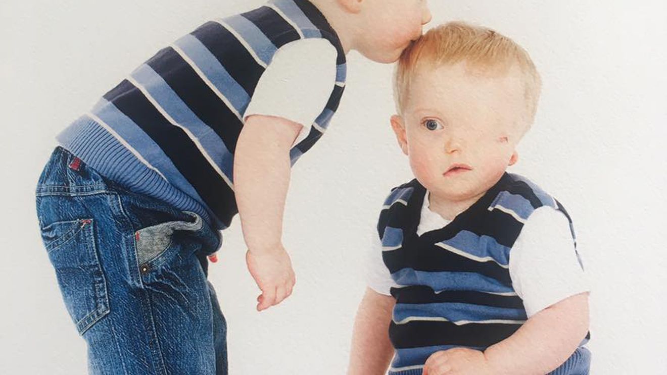 Instagram a şters această fotografie, iar mama micuţului bolnav a luat atitudine! Ce a urmat te va lăsa fără cuvinte: “Ce vedeţi când vă uitaţi la băiatul meu...“