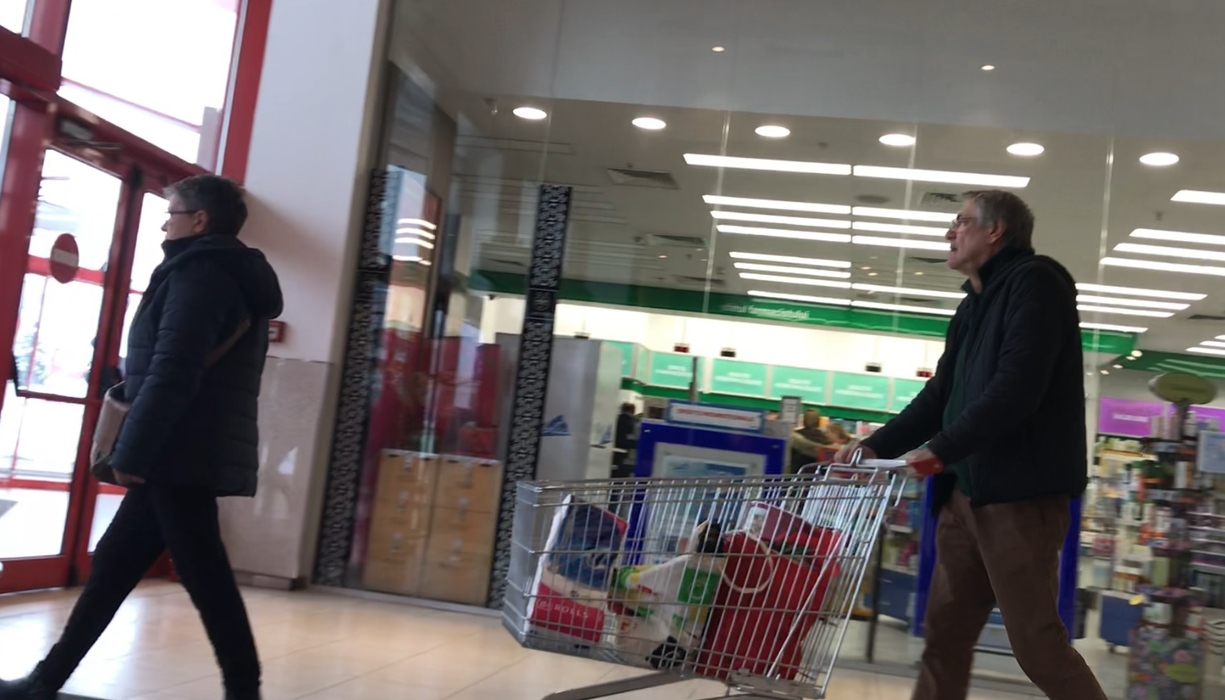 Marcel Iureș a mers cu soția, Irina, la cumpărături