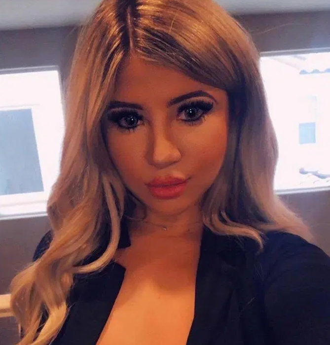 Esmeralda Gonzalez, găsită moartă într-o cutie cu ciment. Cum a fost ucisă actrița de filme pentru adulți de 24 de ani