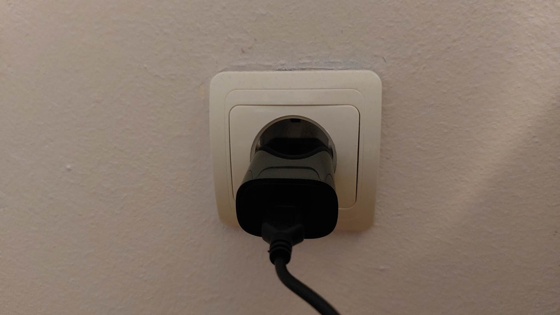 Aparatul electrocasnic care consumă cât 130 de becuri economice. Consumă într-o oră cât alte aparate în 2 zile