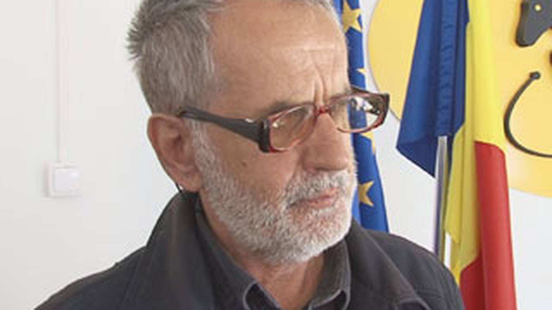 Madalina Manole a primit titlul de cetatean de onoare al Ploiestiului! La eveniment au fost prezenti tatal ei si fostul sot, care s-au "intepat"!
