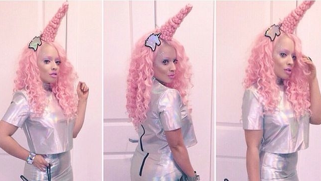 Stilistii lovesc din nou: coafura anului este cocul unicorn