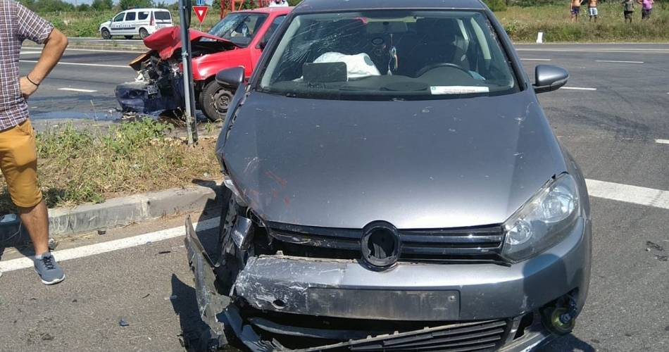 Accident pe centura Caracalului! Șase persoane, printre care și trei copii, au fost rănite