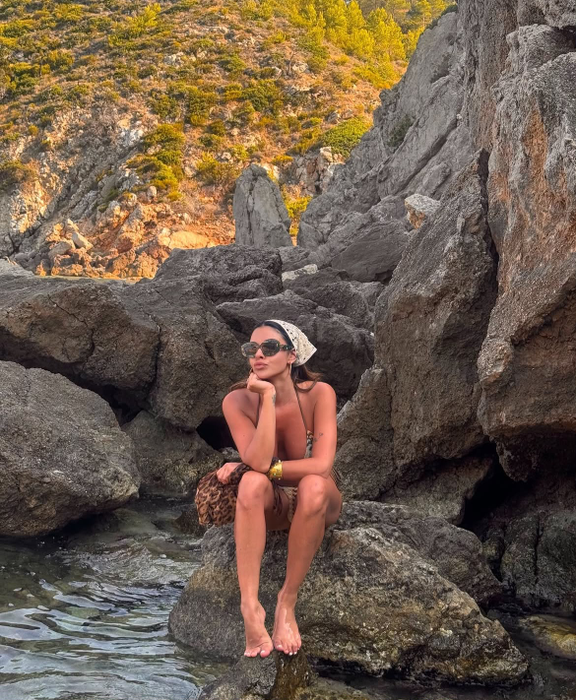 Natalia Mateuț, spectacol pe plajă în Ibiza. Fotografiile în costum de baie au făcut furori