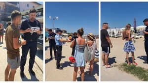 Turiștii din Vama Veche, atenționați de polițiști și jandarmi. Ce sfaturi le-au dat oamenilor