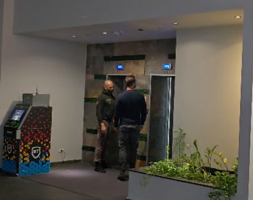Frații Tate, din nou la DIICOT! Care este motivul vizitei fulger