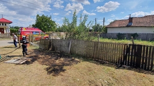 Incendiile de vegetație au mai făcut o victimă în Argeș. Un bărbat a murit în chinuri groaznice