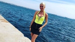 Hannelore de la Insula Iubirii, super-sexy în costum de baie. Cine i-a dat like la poză