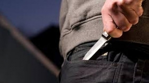 Un bărbat din Giurgiu a fost înjunghiat în miezul zilei! Motivul a fost gelozia