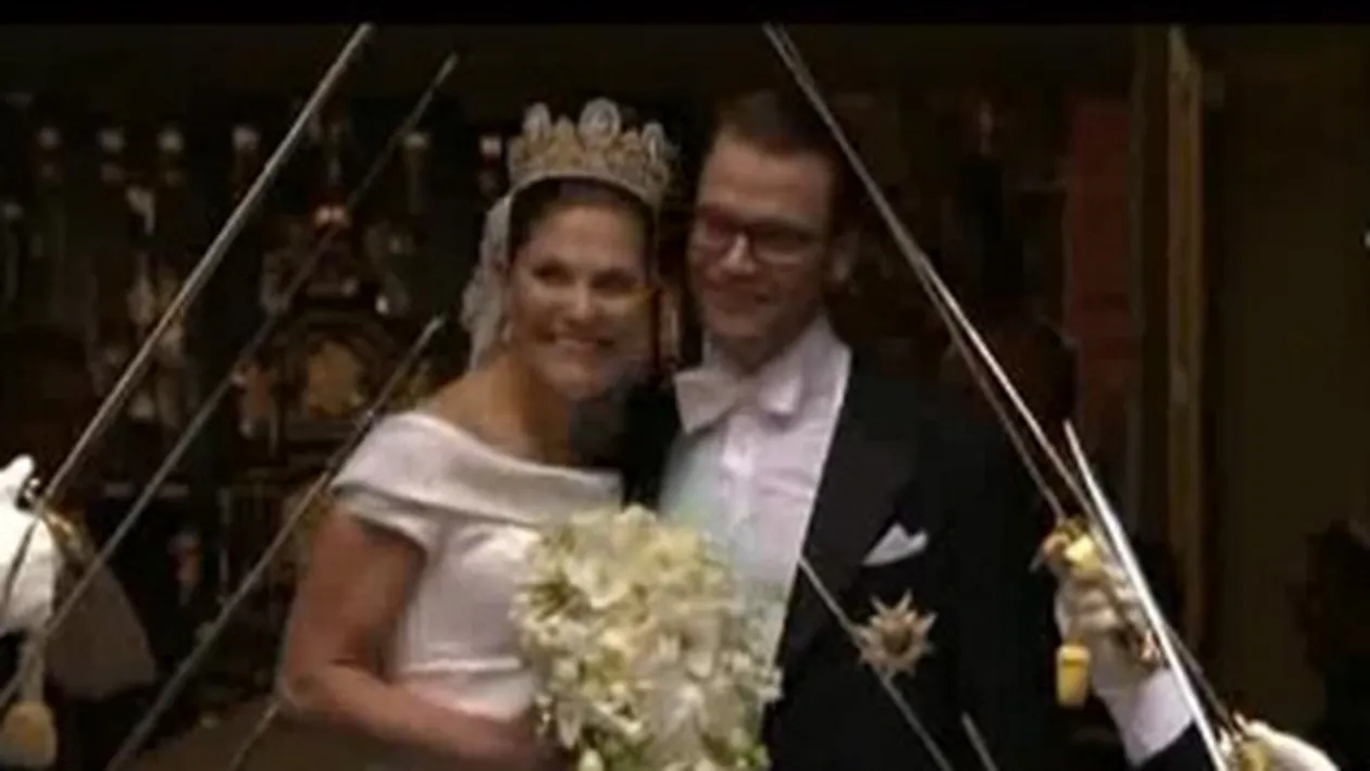 VIDEO Nunta cu stil in Suedia! Printesa Victoria s-a maritat!