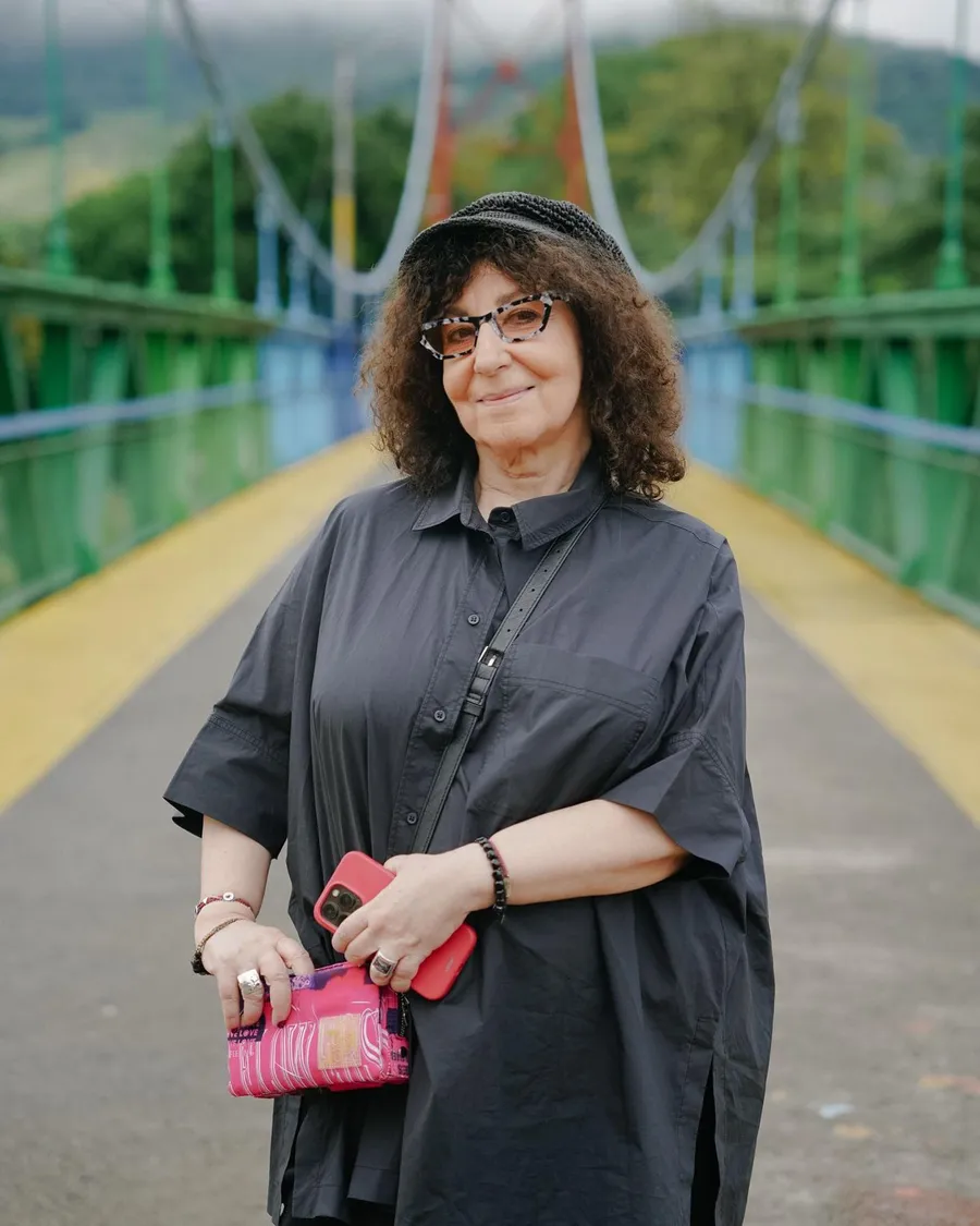 mona segall america express