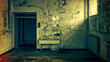 Și-a ucis prietenul cel mai bun, iar apoi i-a uitat cadavrul în casă timp de două săptămâni