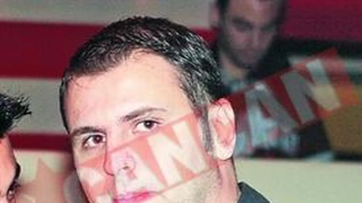 Si-a lasat iubitul acasa si a plecat sa se distreze