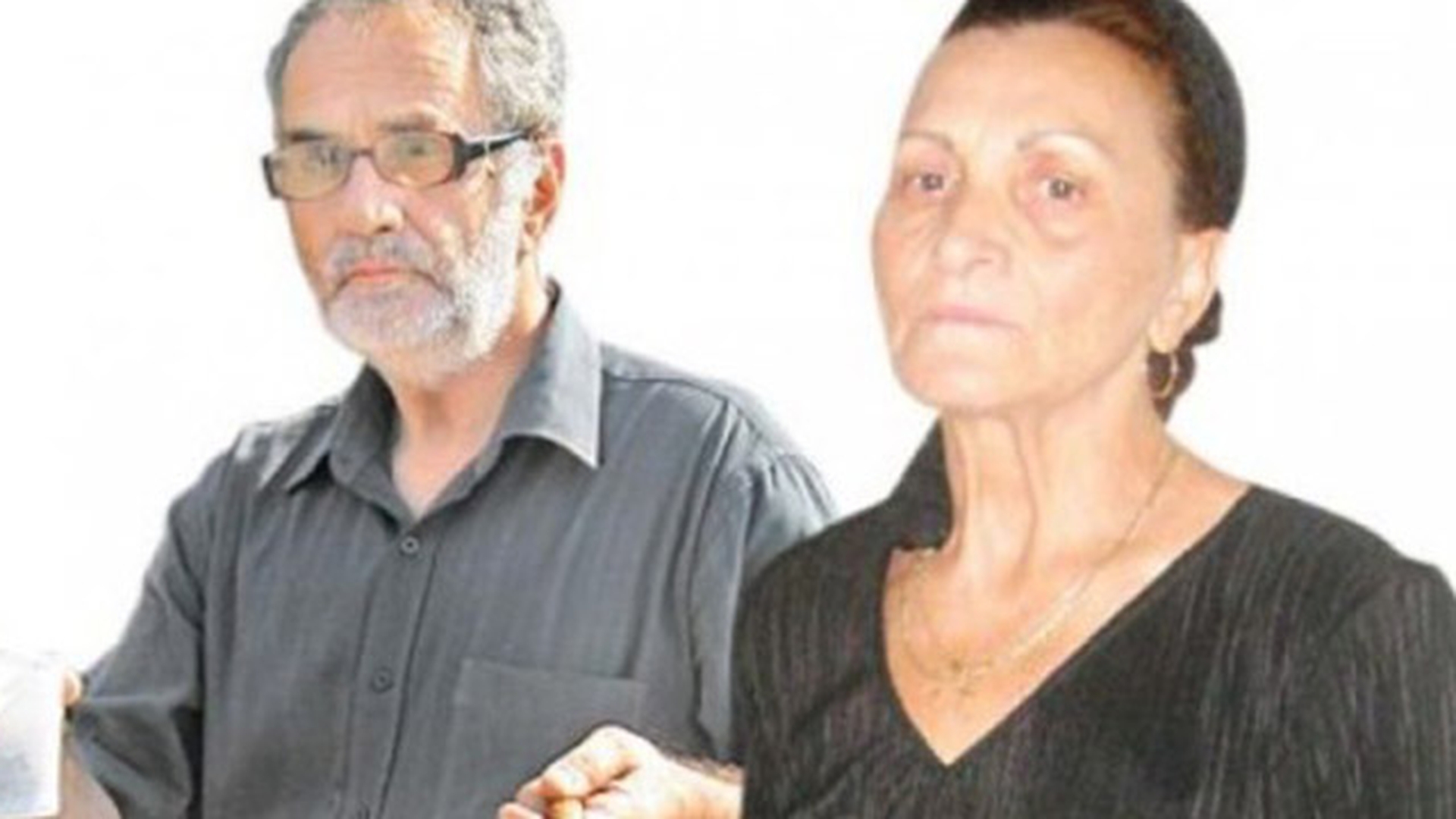 Ritual ciudat in familia Madalinei Manole! La ce au recurs parintii cantaretei si ce si-au construit in dormitor, numai ca sa...