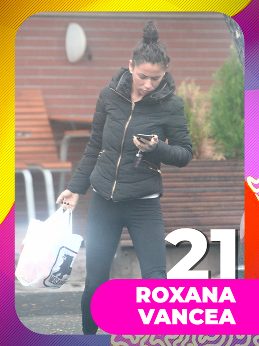 TOP 30 fete-sexy chiar şi atunci când afară plouă. Monica Gabor, Anna Lesko şi Bianca Drăguşanu s-au udat… la propriu!