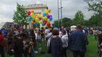 Imagini LIVE din punctul fierbinte al Capitalei! Vezi ce se întâmplă ACUM la Marşul Diversităţii!