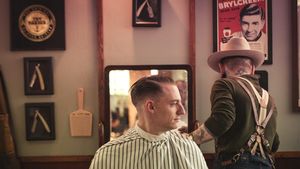 Clienții cu chelie l-au făcut pe un traficant de droguri să înfunde pușcăria. Poliția s-a prins imediat de „schemă”