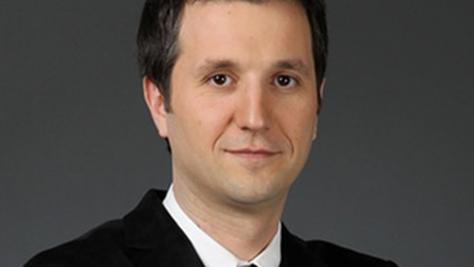 Andi Moisescu are o problema cu capul de la dus! Uite ce intrebare le-a pus fanilor sai!