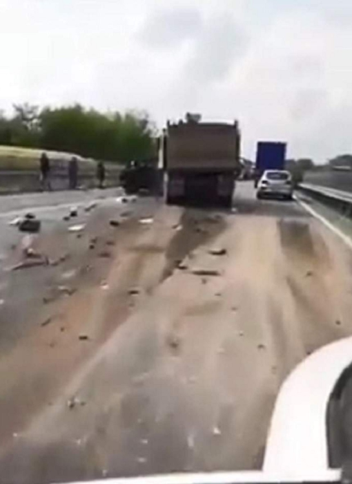 Accidentul violent din Ungaria, filmat live chiar de șoferul microbuzului din România: „Intrăm în tir!”