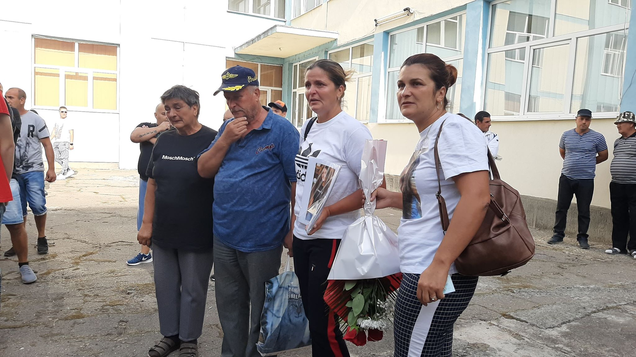 Mama Luizei Melencu, mesaj sfâșietor la colegiul unde învăța fiica ei: ”Un monstru cu chip de om a răpit-o și nu spune unde a dus-o”