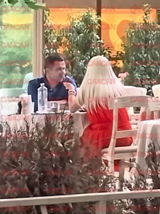 Elena Udrea, pe terasă cu finul său. Foto: CANCAN.RO