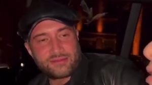 Mihai Bendeac, prima reacţie după ce şi-a arătat părţile intime, beat mort, pe internet: "Vreau să-mi cer iertare"