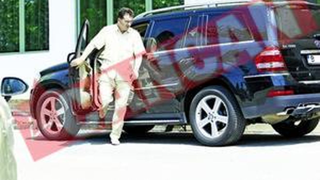 Oprisan traieste in lux si cand are averea confiscata