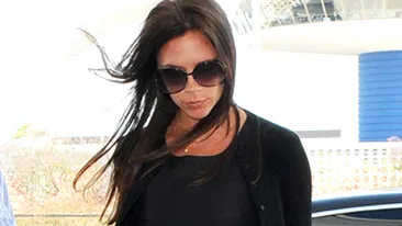 Are tot ce-si poate dori, dar degeaba: de ce nu zambeste niciodata Victoria Beckham?