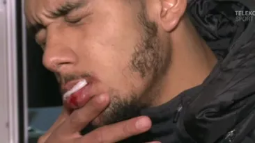 Caz uluitor în fotbal! Medicul de pe ambulanță nu a vrut să-l ducă la spital pentru că nu avea pașaportul la el: ”Nu moare!”