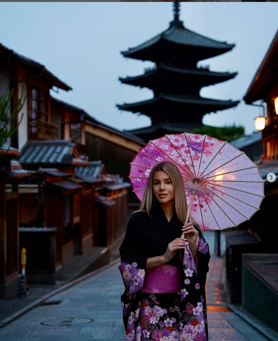 Ema Karter vrea să pătrundă și pe piața asiatică de filme pentru adulți. (SURSA: INSTAGRAM.COM)